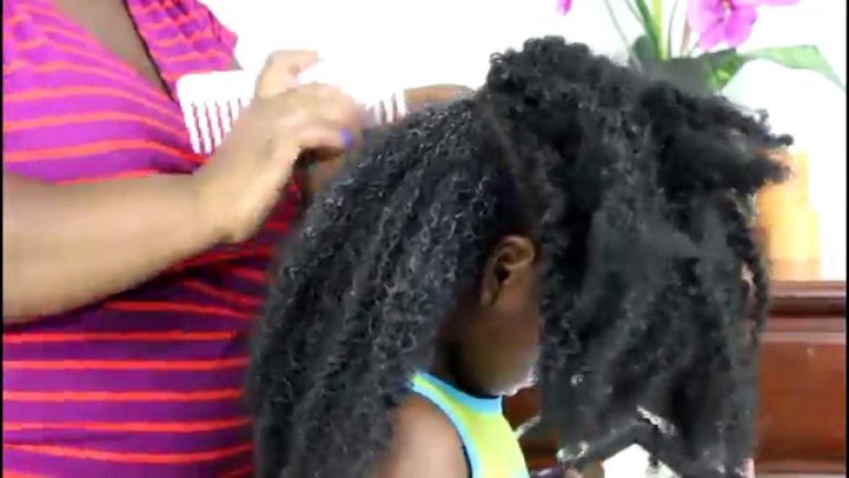 Afro Puff Ponytails on Natural Hair | LittleMindCatchers